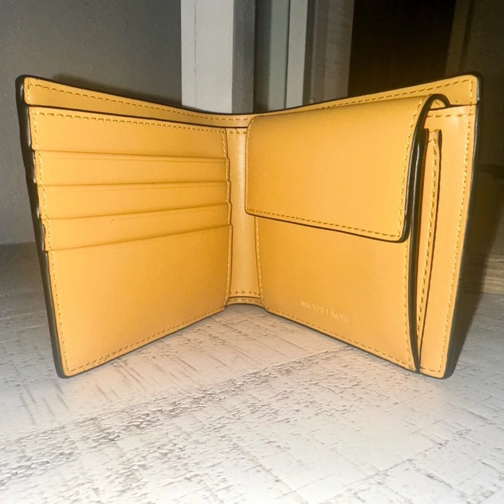 Michael Kors Rivington Striped Logo Billfold Wallet With Coin Pouch - Picture 4 of 5